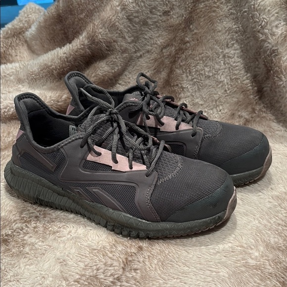 Reebok Gray and Pink Composite Toe Work Shoes size 12 - Picture 1 of 12